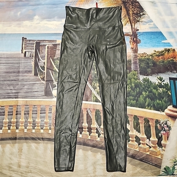 Spanx Green Faux Leather Leggings Size Large - Picture 3 of 7